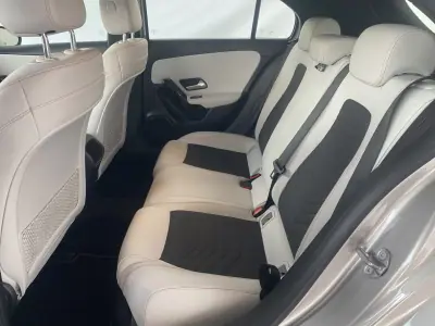 Mercedes-Benz A 250e 2020 - 24990 EUR, 138210 km - AUTO.MOTO.pt - 138210km - foto 7 de 15