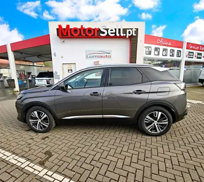 Peugeot 3008 2021 - 23600 EUR, 98000 km - AUTO.MOTO.pt - 98000km - foto 11 de 13