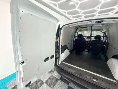 Renault Kangoo Express ZE 33 2012 - 6500 EUR, 29700 km - AUTO.MOTO.pt - 29700km - foto 6 de 14