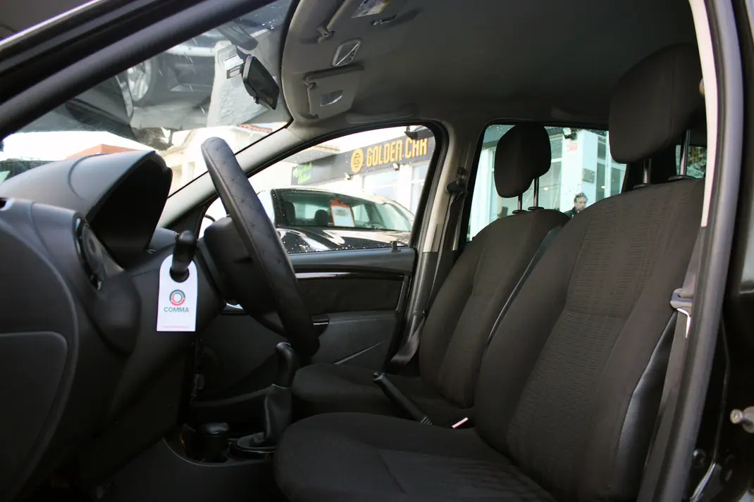 Dacia Duster 2010 - 6250 EUR, 155000 km - AUTO.MOTO.pt - 155000km - foto 16 de 24