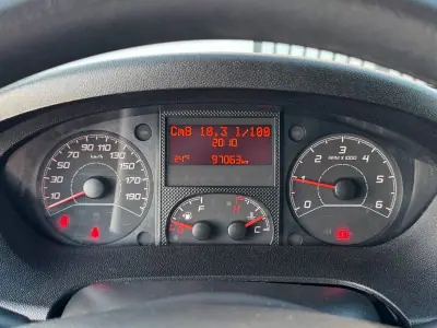 Citroën Jumper 2020 - 15406 EUR, 90000 km - AUTO.MOTO.pt - 90000km - foto 18 de 32