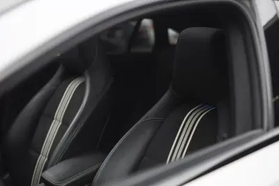Mercedes-Benz CLA 200 2018 - 22900 EUR, 168433 km - AUTO.MOTO.pt - 168433km - foto 18 de 30