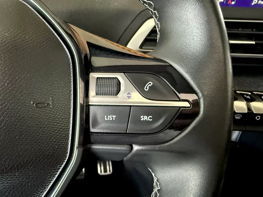 Peugeot 3008 2017 - 18500 EUR, 155000 km - AUTO.MOTO.pt - 155000km - foto 40 de 112