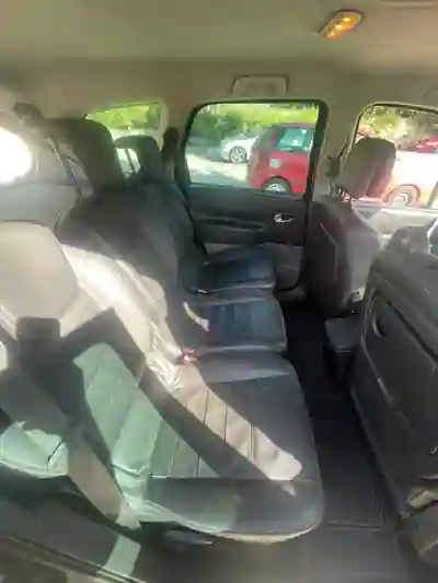 Renault Scénic 2009 - 4990 EUR, 245000 km - AUTO.MOTO.pt - 245000km - foto 11 de 13