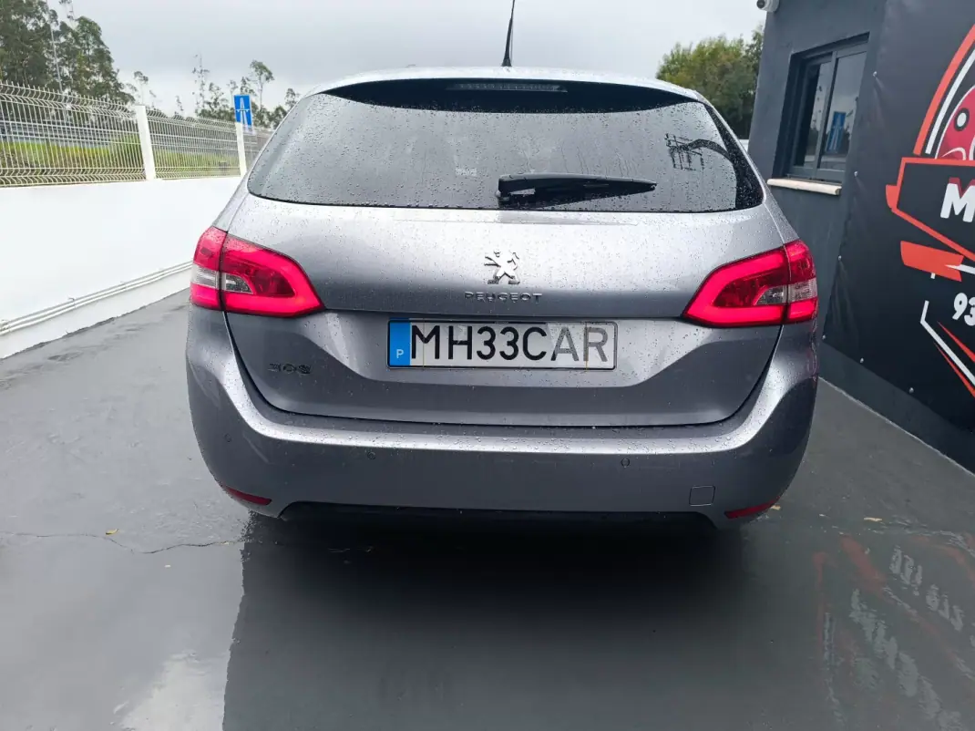 Peugeot 308 2020 - 13900 EUR, 168102 km - AUTO.MOTO.pt - 168102km - foto 8 de 28