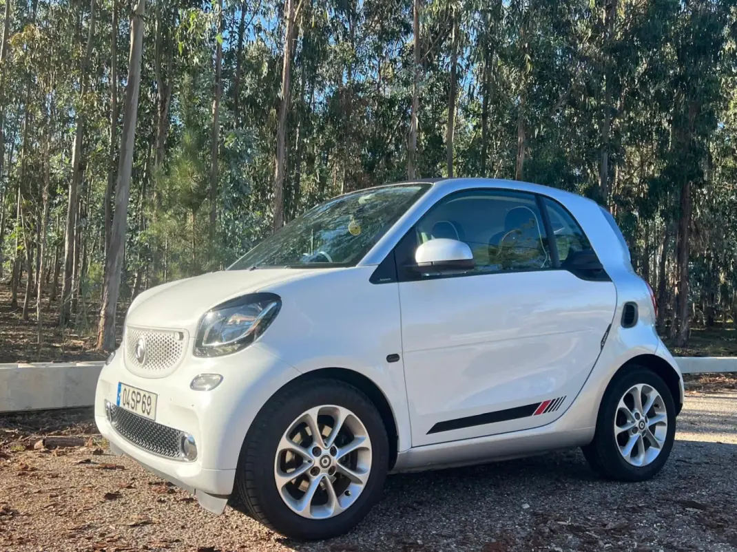 Smart ForTwo 2015 - 9990 EUR, 56330 km - 56330km - foto 25 de 32