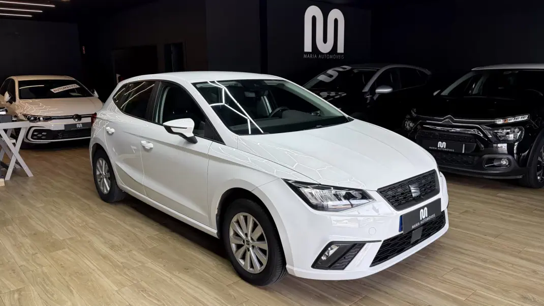 SEAT Ibiza 2023 - 14270 EUR, 50000 km - AUTO.MOTO.pt - 50000km - foto 1 de 38