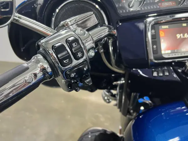 Harley-Davidson FLHTC 2014 - 20900 EUR, 39000 km - AUTO.MOTO.pt - 39000km - foto 26 de 27