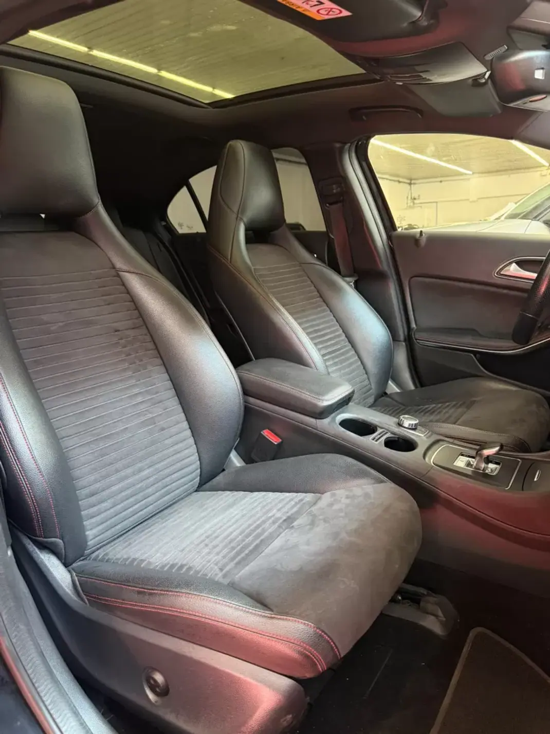 Mercedes-Benz A 45 AMG 2014 - 29900 EUR, 177000 km - 177000km - foto 8 de 9