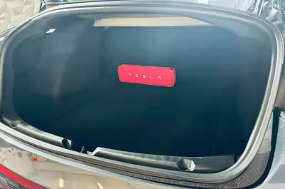Tesla Model 3 2022 - 28990 EUR, 59195 km - AUTO.MOTO.pt - 59195km - foto 7 de 20