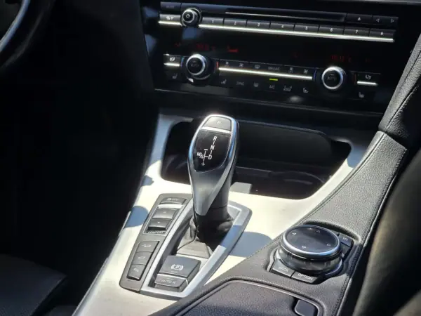 BMW 640 Gran Coupé 2014 - 25990 EUR, 200000 km - AUTO.MOTO.pt - 200000km - foto 22 de 23