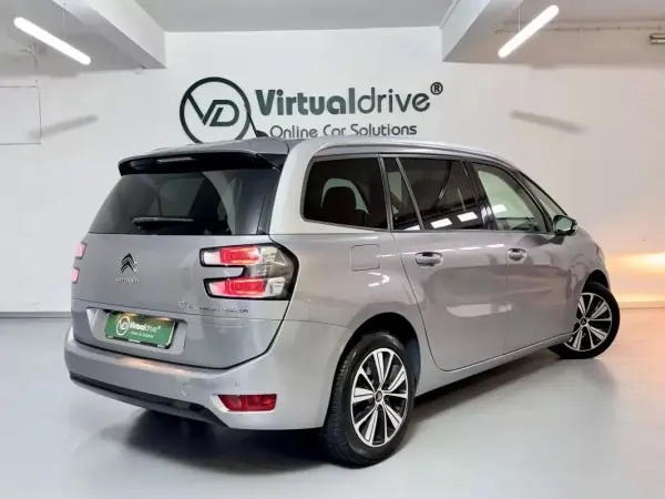 Citroën C4 Grand Picasso 2018 - 11500 EUR, 154000 km - AUTO.MOTO.pt - 154000km - foto 6 de 57
