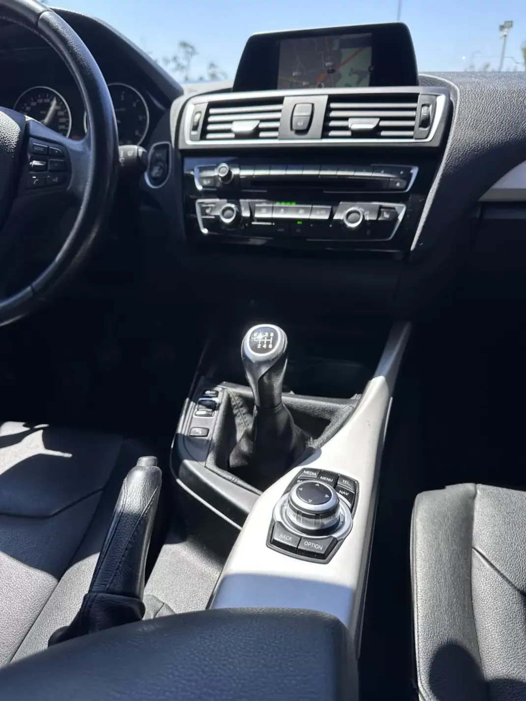 BMW 116 2015 - 14500 EUR, 200000 km - AUTO.MOTO.pt - 200000km - foto 42 de 50