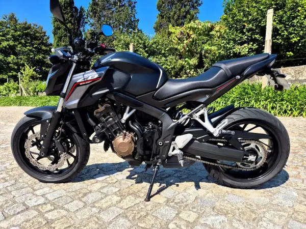 Honda CB 1000R 2017 - 5990 EUR, 25000 km - AUTO.MOTO.pt - 25000km - foto 5 de 24
