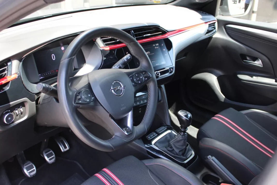 Opel Corsa 2022 - 14400 EUR, 76305 km - AUTO.MOTO.pt - 76305km - foto 6 de 21