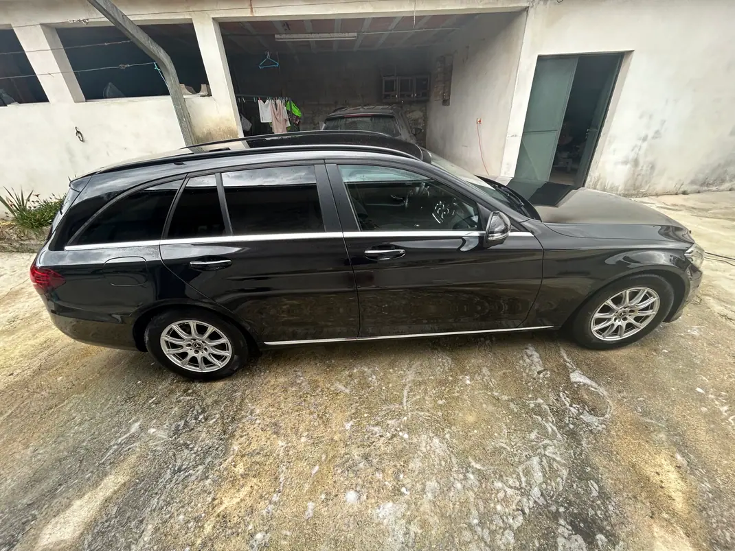 Mercedes-Benz C 180 2019 - 16500 EUR, 215000 km - 215000km - foto 8 de 13