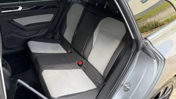 Volkswagen Arteon Shooting Brake 2022 - 24999 EUR, 171121 km - AUTO.MOTO.pt - 171121km - foto 13 de 33