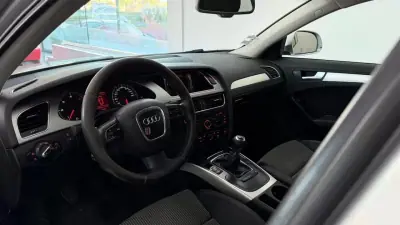 Audi A4 Avant 2008 - 9990 EUR, 300335 km - AUTO.MOTO.pt - 300335km - foto 13 de 24