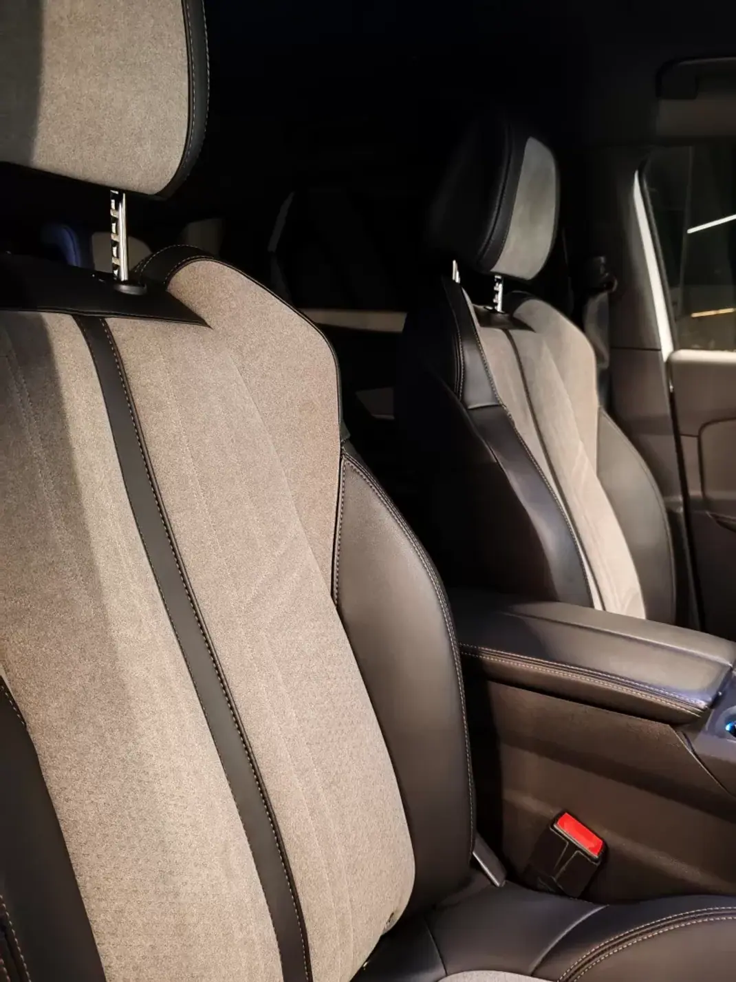 Peugeot 3008 2021 - 25750 EUR, 72000 km - AUTO.MOTO.pt - 72000km - foto 16 de 20