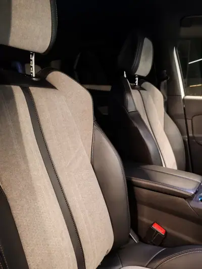 Peugeot 3008 2021 - 25750 EUR, 72000 km - AUTO.MOTO.pt - 72000km - foto 16 de 20