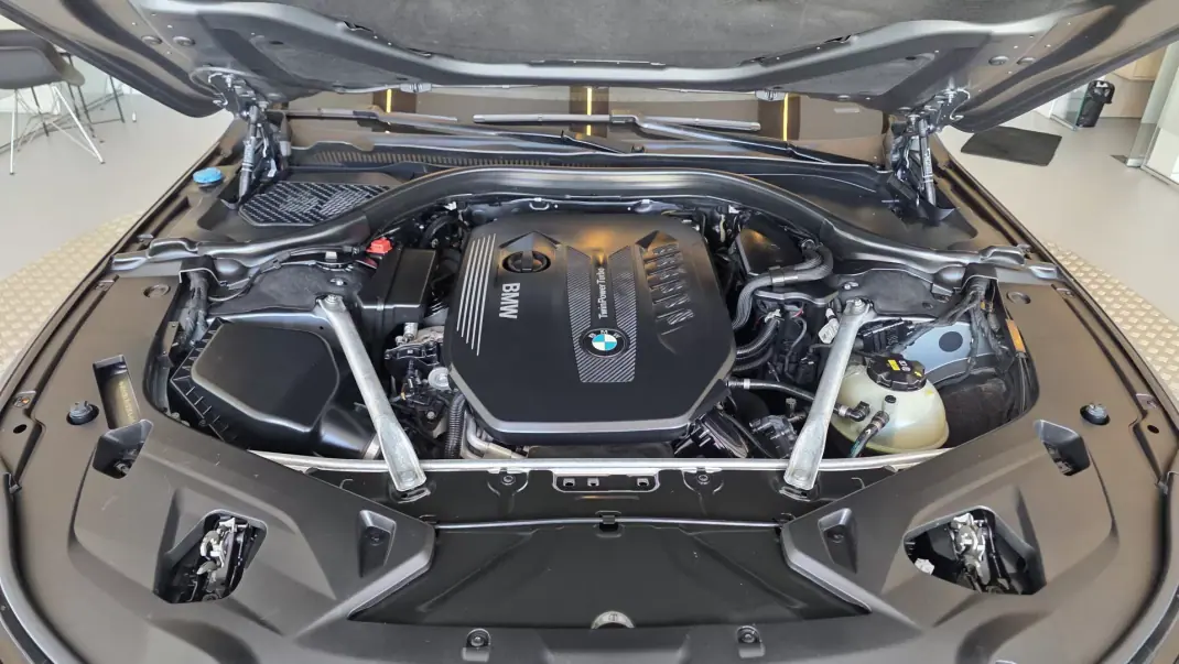 BMW 840 Gran Coupé 2019 - 58900 EUR, 188710 km - AUTO.MOTO.pt - 188710km - foto 30 de 60