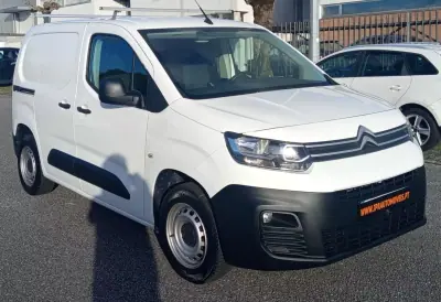 Citroën Berlingo 2019 - 11490 EUR, 48700 km - AUTO.MOTO.pt - 48700km - foto 3 de 15