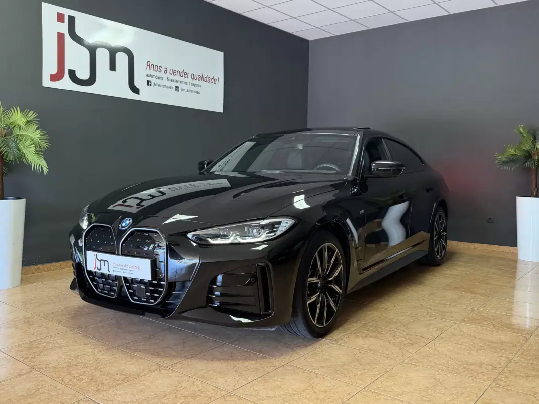 BMW i4 2022 - 37990 EUR, 109987 km - AUTO.MOTO.pt - 109987km - foto 1 de 14