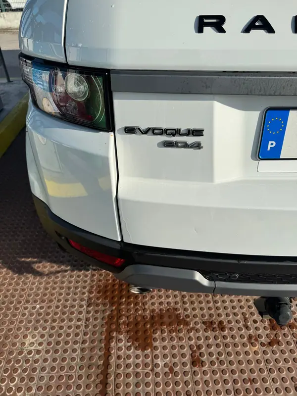 Land Rover Range Rover Evoque 2014 - 21000 EUR, 125000 km - AUTO.MOTO.pt - 125000km - foto 5 de 11
