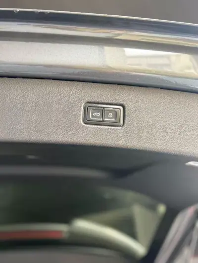 Audi Q7 2016 - 41000 EUR, 139983 km - AUTO.MOTO.pt - 139983km - foto 35 de 46