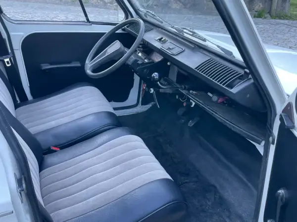 Citroën Dyane 1979 - 7900 EUR, 92000 km - AUTO.MOTO.pt - 92000km - foto 18 de 38
