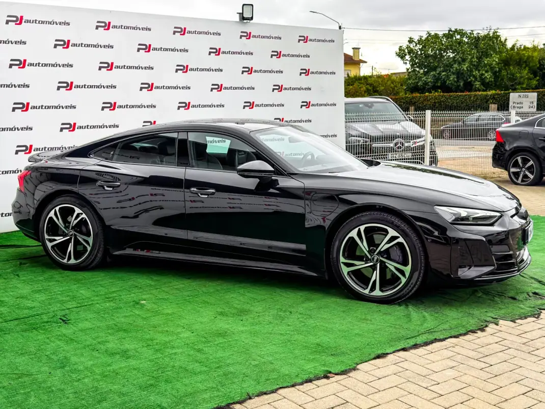 Audi e-tron GT 2022 - 58500 EUR, 86000 km - 86000km - foto 6 de 36