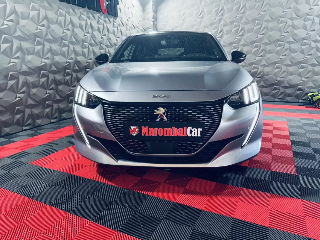 Peugeot 208 2022 - 15990 EUR, 75129 km - AUTO.MOTO.pt - 75129km - foto 9 de 35