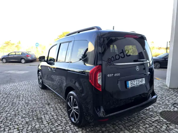 Mercedes-Benz EQT 2024 - 29450 EUR, 73 km - AUTO.MOTO.pt - 73km - foto 5 de 20