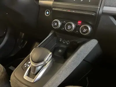 Renault Zoe 2020 - 13990 EUR, 145000 km - AUTO.MOTO.pt - 145000km - foto 22 de 52