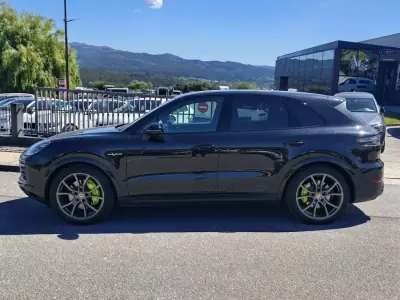Porsche Cayenne 2018 - 67000 EUR, 139000 km - 139000km - foto 2 de 4