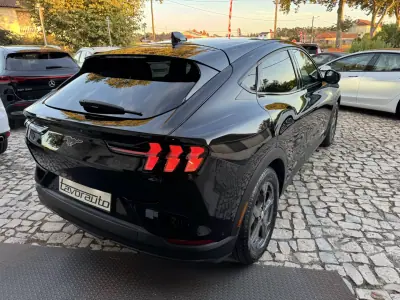 Ford Mustang Mach-E 2021 - 28990 EUR, 118000 km - AUTO.MOTO.pt - 118000km - foto 7 de 42