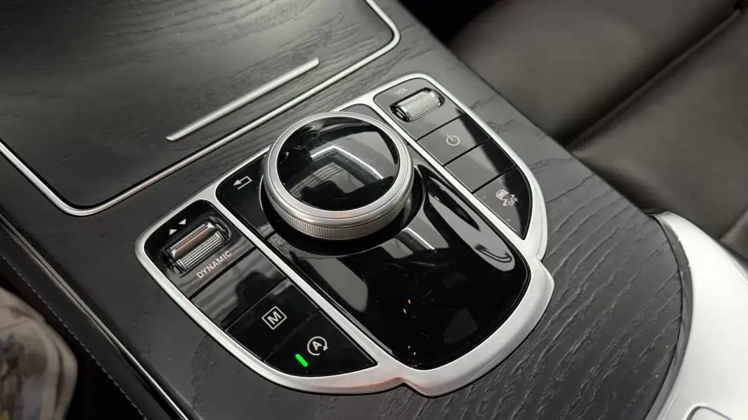 Mercedes-Benz GLC 220 2016 - 33490 EUR, 183000 km - AUTO.MOTO.pt - 183000km - foto 19 de 26