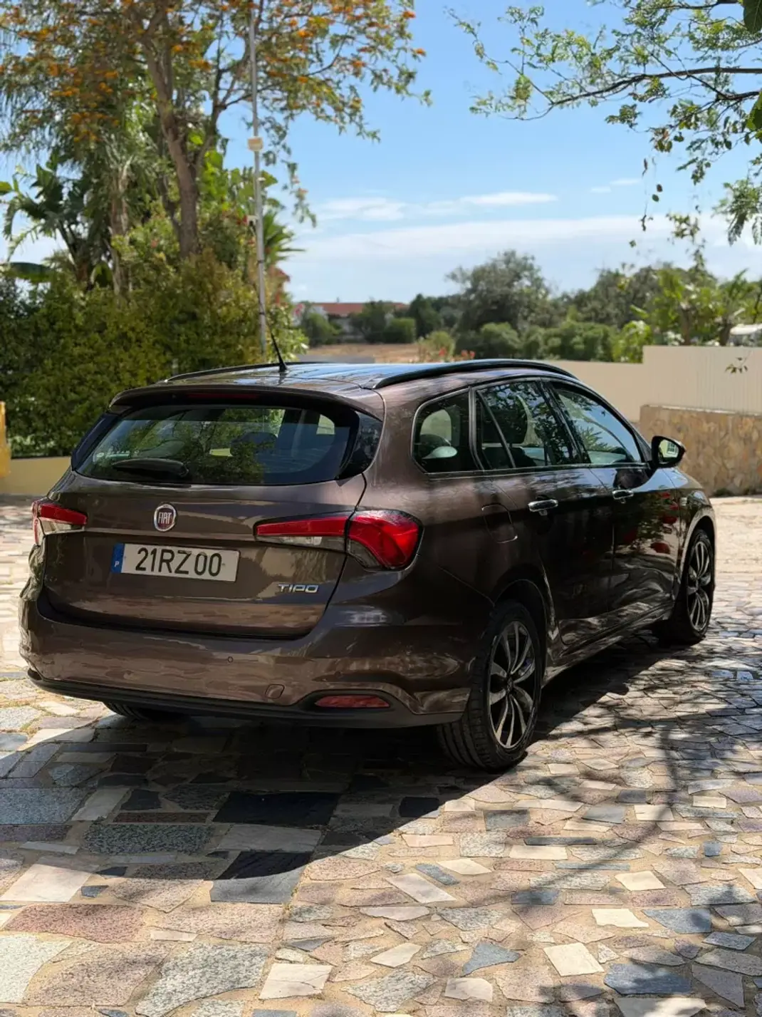 Fiat Tipo Station Wagon 2016 - 9900 EUR, 198263 km - AUTO.MOTO.pt - 198263km - foto 6 de 9