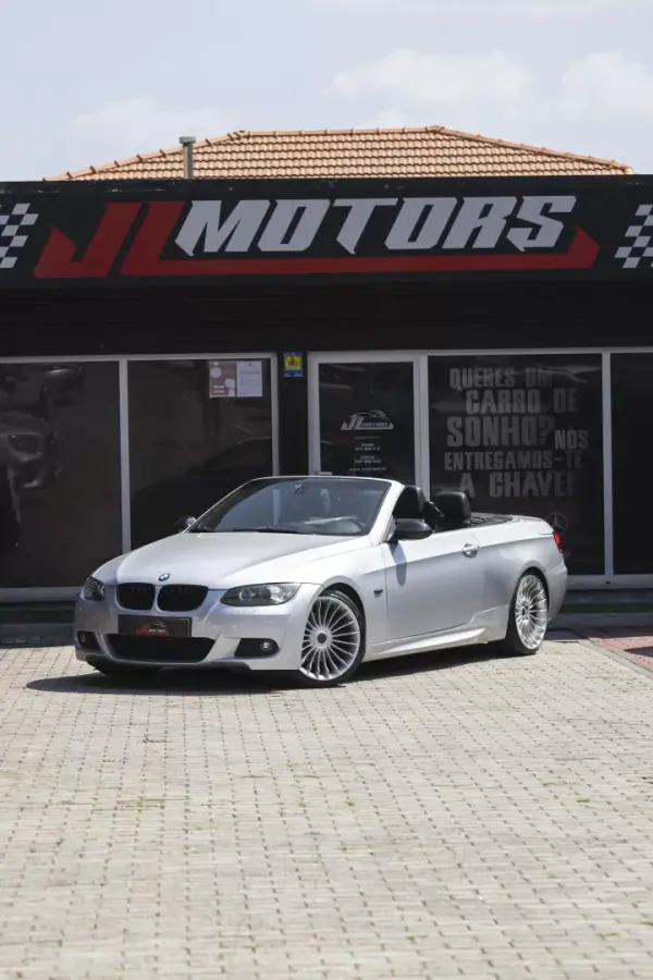 BMW 320 2009 - 15900 EUR, 260000 km - AUTO.MOTO.pt - 260000km - foto 5 de 31