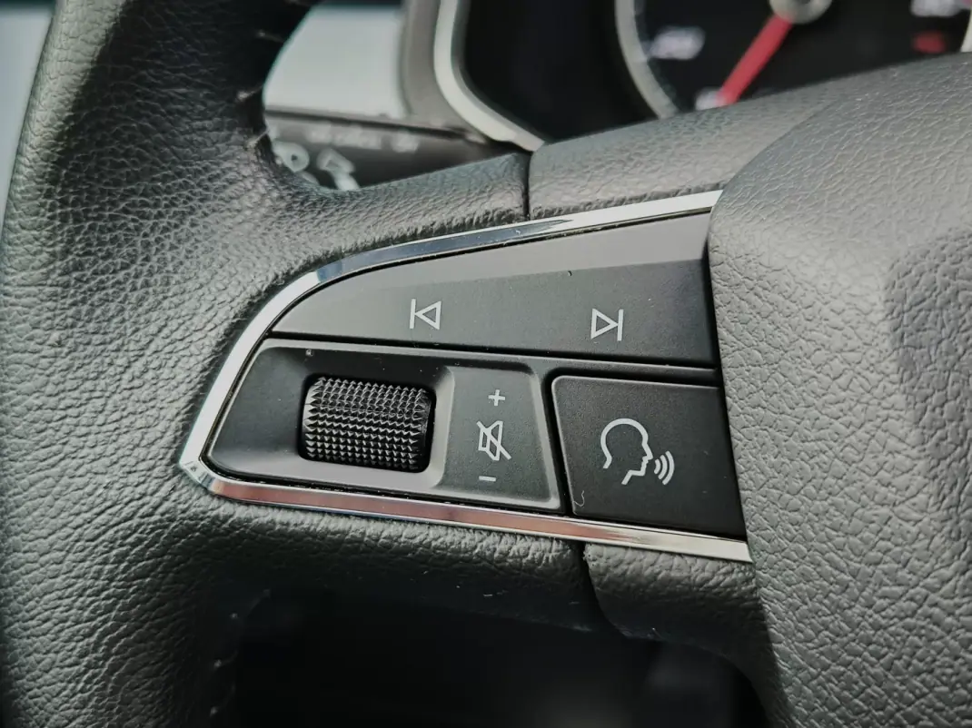 SEAT Arona 2019 - 13950 EUR, 46000 km - AUTO.MOTO.pt - 46000km - foto 36 de 48