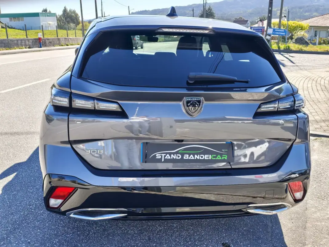 Peugeot 308 2022 - 19500 EUR, 130000 km - AUTO.MOTO.pt - 130000km - foto 12 de 37