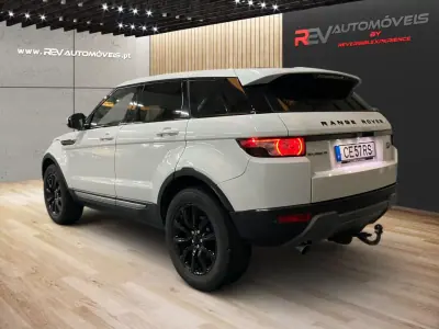 Land Rover Range Rover Evoque 2015 - 17950 EUR, 254700 km - AUTO.MOTO.pt - 254700km - foto 4 de 20