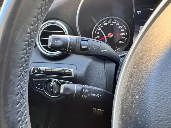 Mercedes-Benz C 200 2016 - 18900 EUR, 126000 km - AUTO.MOTO.pt - 126000km - foto 13 de 21