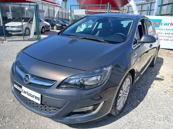 Opel Astra 2013 - 6250 EUR, 159389 km - AUTO.MOTO.pt - 159389km - foto 3 de 26
