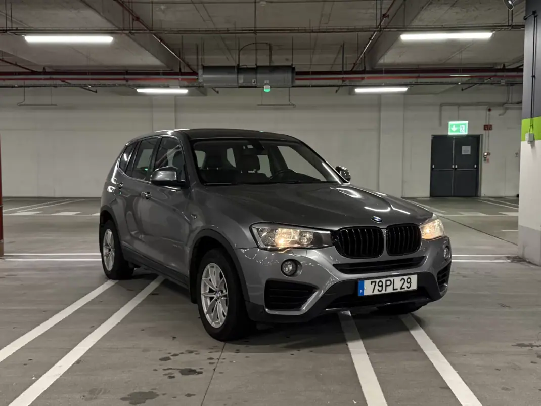 BMW X3 2015 - 15000 EUR, 316000 km - AUTO.MOTO.pt - 316000km - foto 1 de 9