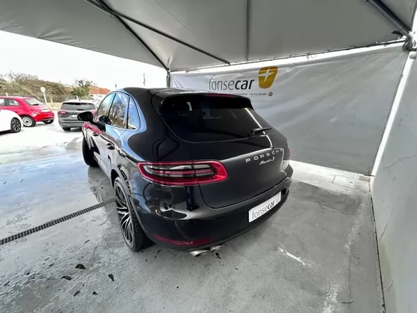 Porsche Macan 2015 - 43000 EUR, 175400 km - AUTO.MOTO.pt - 175400km - foto 8 de 19