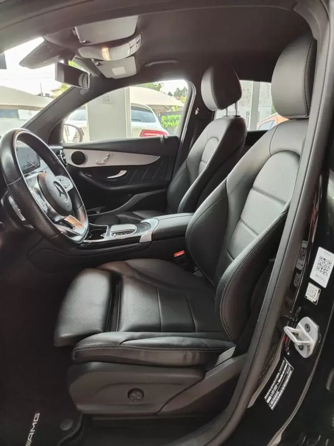 Mercedes-Benz GLC 300 2022 - 52500 EUR, 55500 km - AUTO.MOTO.pt - 55500km - foto 14 de 37