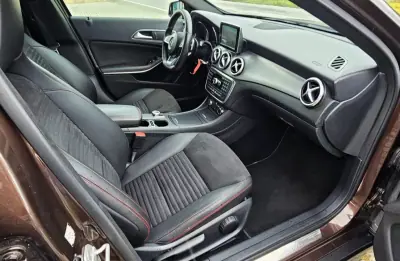 Mercedes-Benz GLA 180 2015 - 21500 EUR, 160000 km - AUTO.MOTO.pt - 160000km - foto 5 de 31