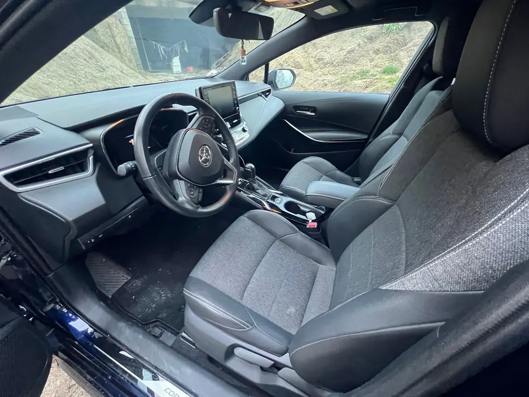Toyota Corolla Touring Sports 2021 - 23500 EUR, 48000 km - 48000km - foto 7 de 10