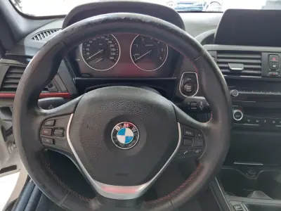 BMW 116 2013 - 11900 EUR, 218000 km - AUTO.MOTO.pt - 218000km - foto 9 de 18